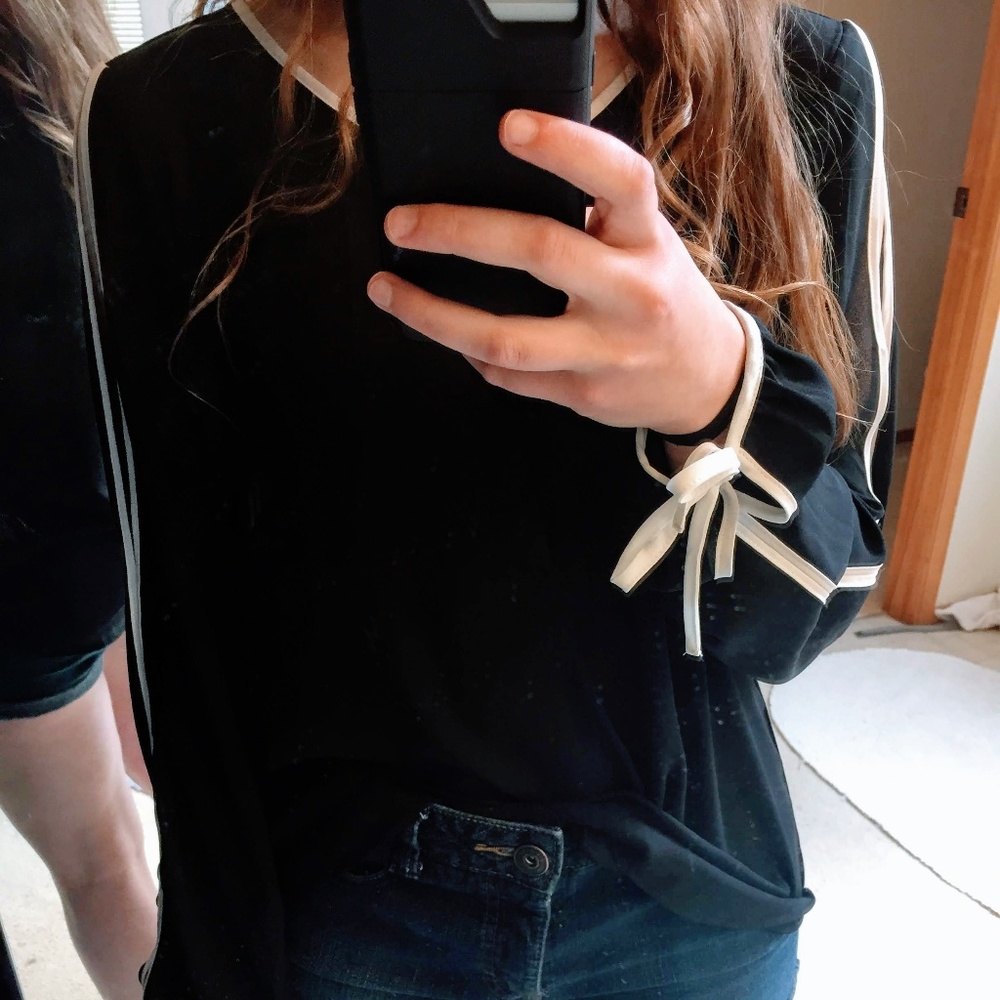 Black Top with Slits in Sleeves